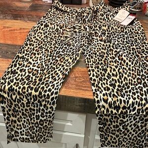 NWT-Size 16 Leopard Print Pants
